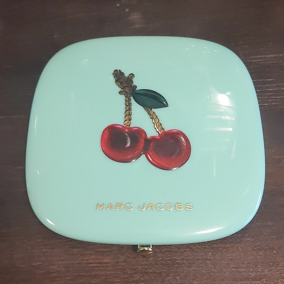 Marc Jacobs Other - Marc Jacobs highlighter